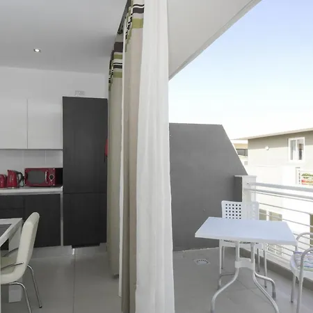 Modern Luxury Penthouse In Perfect Location Sliema
