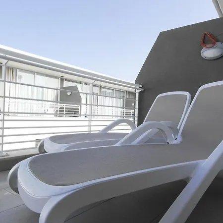 Modern Luxury Penthouse In Perfect Location